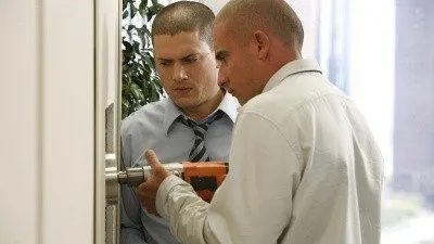 Целый и невредимый